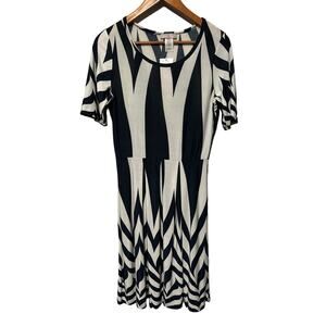 Pretty Young Thing Navy White Short Sleeve Chevron A Line Midi Dress Size M NWT